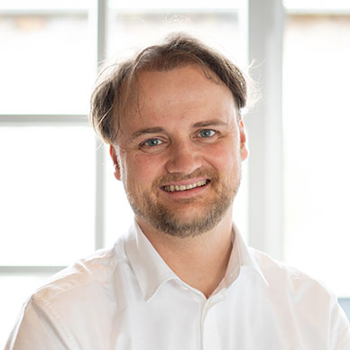 Dr. Thomas Wiegand - SecureG Cybersecurity Expert